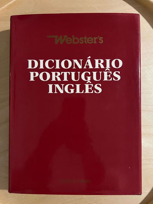 Dicionários inglês-português e português-inglês