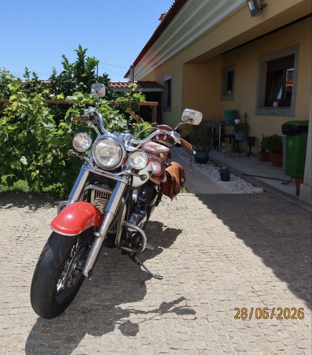 Mota kawasaki VN 800