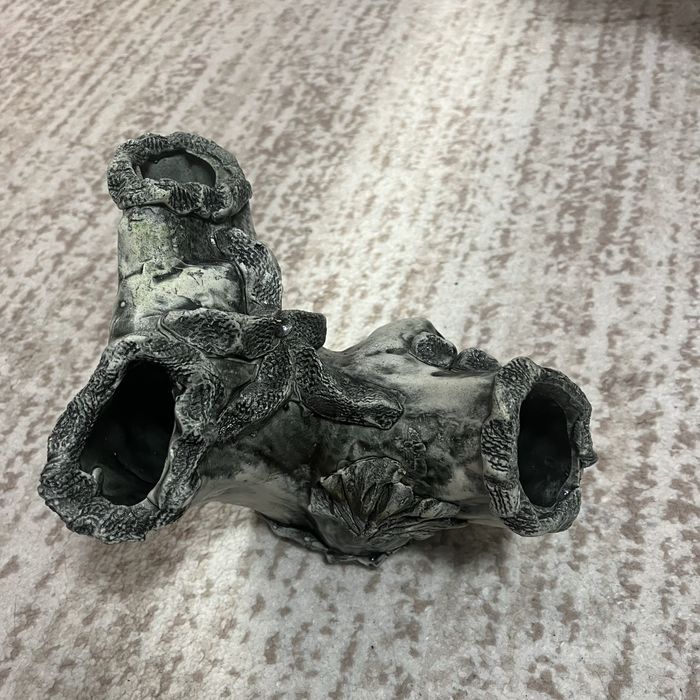 Продаю декор в аквариум