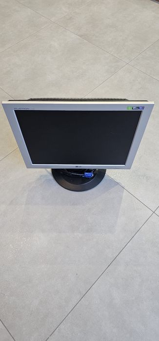 Monitor LCD LG Flatron L1732S