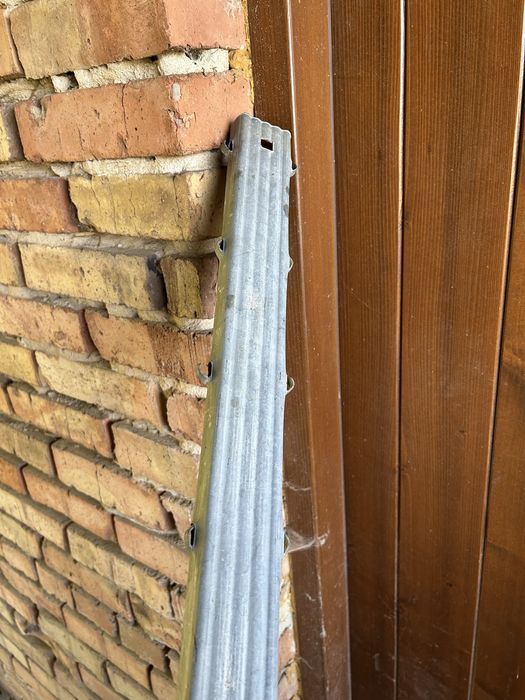 Słupki metalowe 250cm