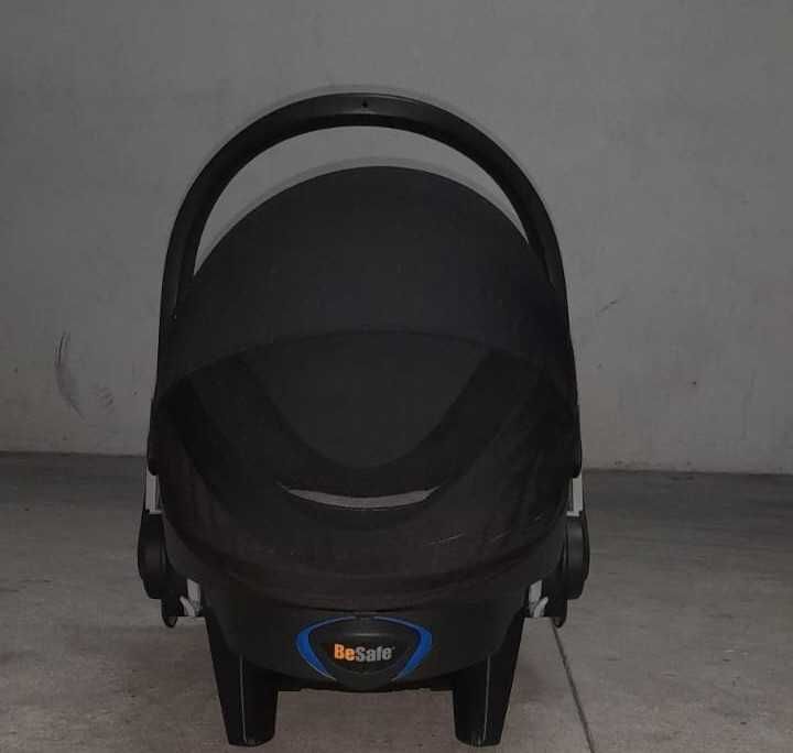 Carrinho de bebé com babycoque
