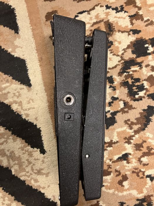 Vox v845 wah efekt