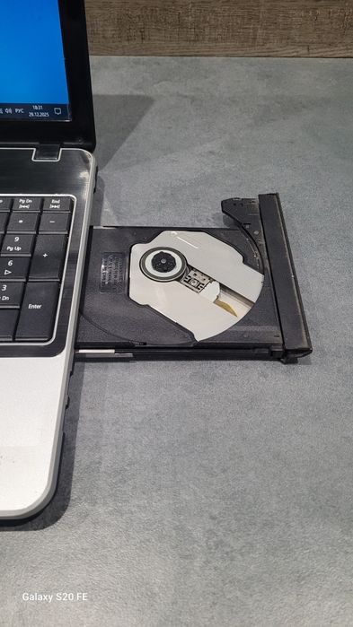 Ноутбук acer emachine в хорошем состоянии