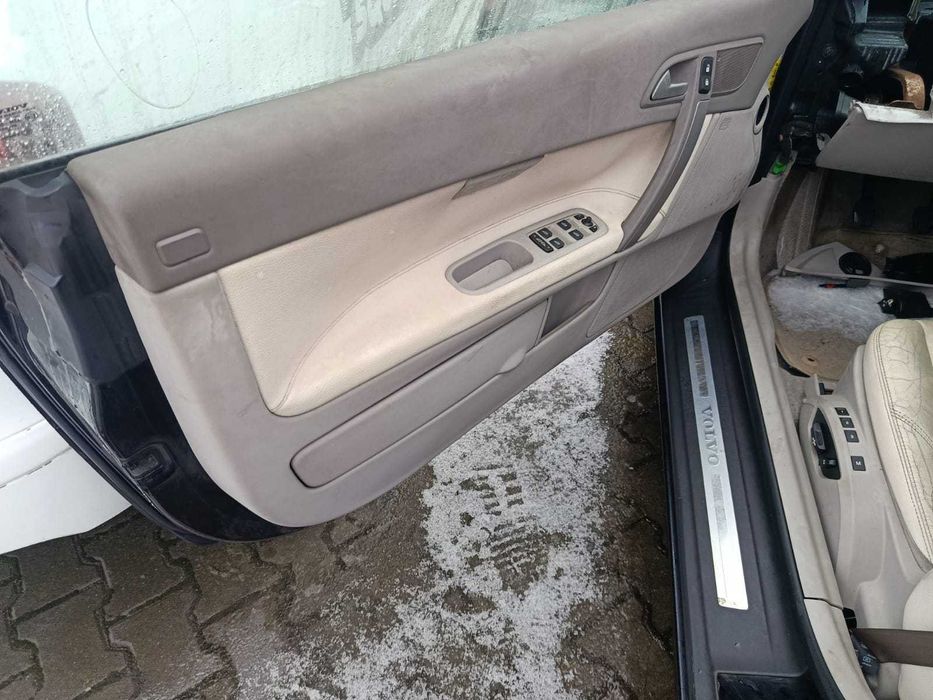 Volvo C70 II OKAZJA b. zadbane, sprawne , pożar deski rozdzielczej