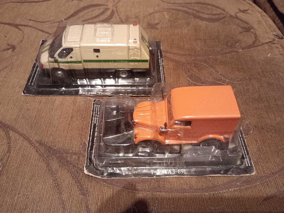 Modele samochodów Awtomobil Na Służbie (Legendy ZSRR)  - 2 sztuki