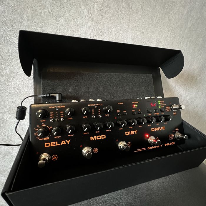 Педаль мультиефектів з кабсімом NUX Cerberus | аналоговий distortion та overdrive
