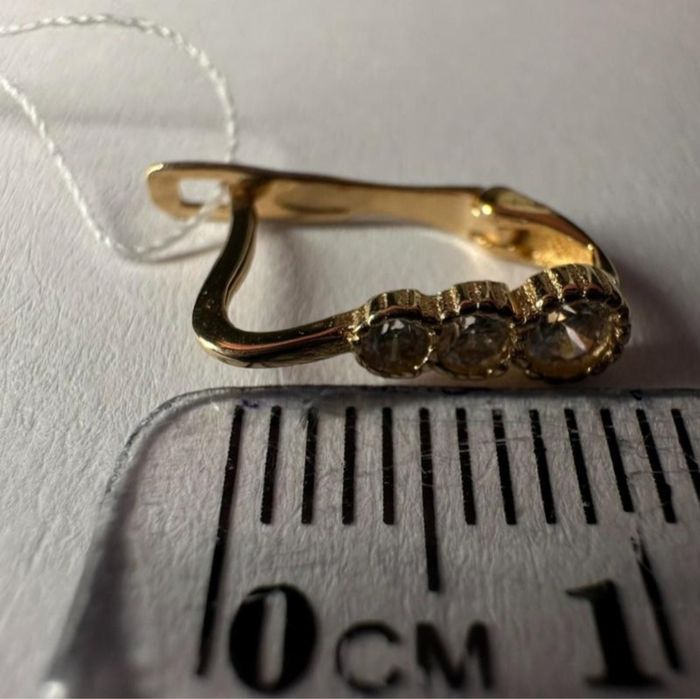 Сережки 585 пробы с фианитами