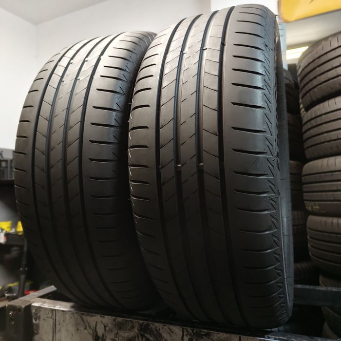 225/55/17 Sprzedam parę opon letnich Bridgestone