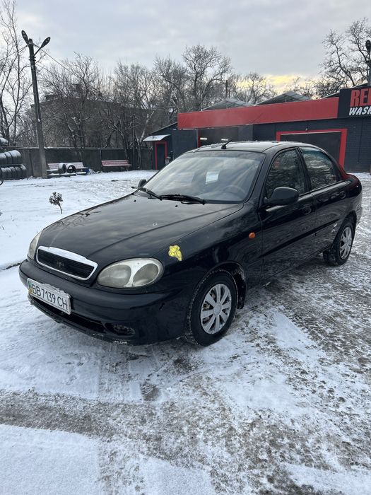 Продам машину на полном боевом ходу