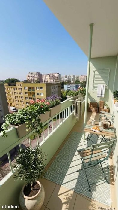 Trzypokojowe mieszkanie z pięknym balkonem