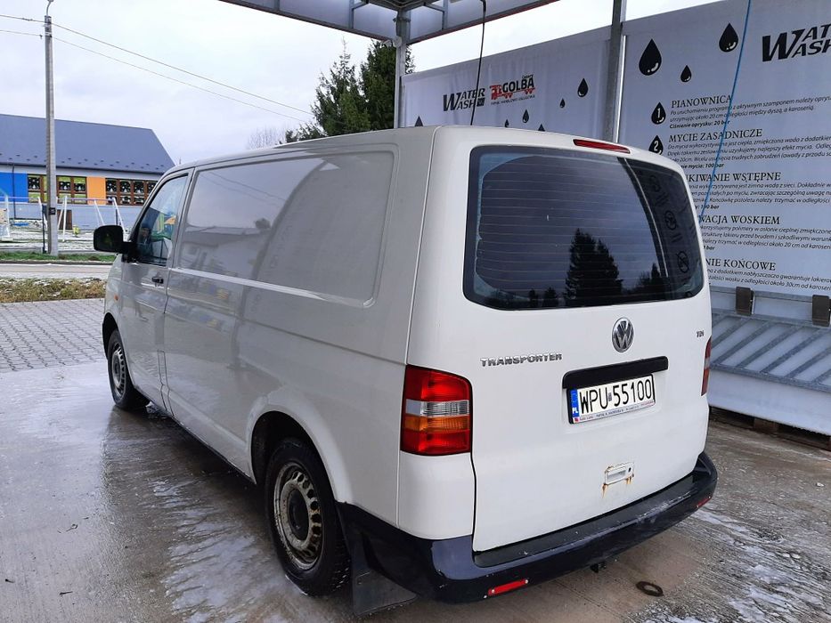 Volkswagen transporter T5 2,5tdi 130kM