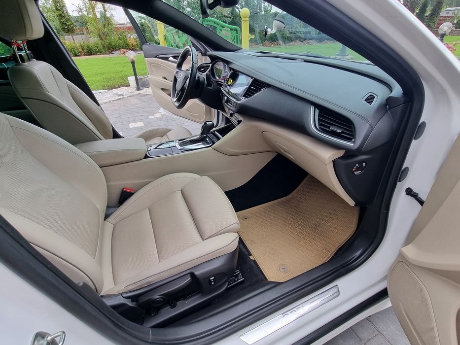 Sprzedam Opel Insignia 2018