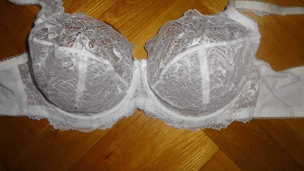 Biustonosz Pretty Secrets Ella 90D, nowy, biały,śliczny