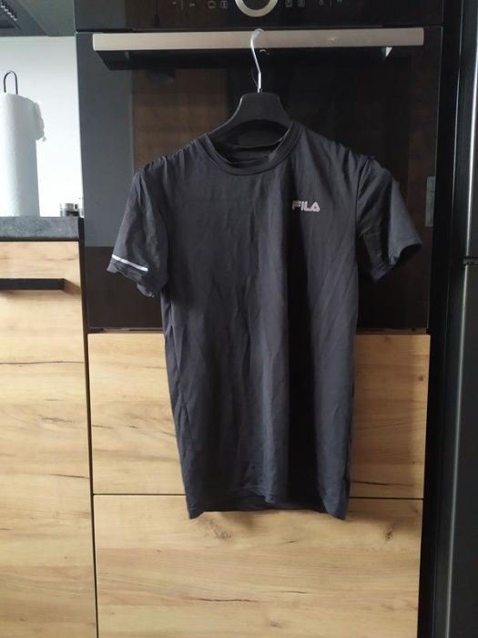 Czarna koszulka sportowa Fila S/M