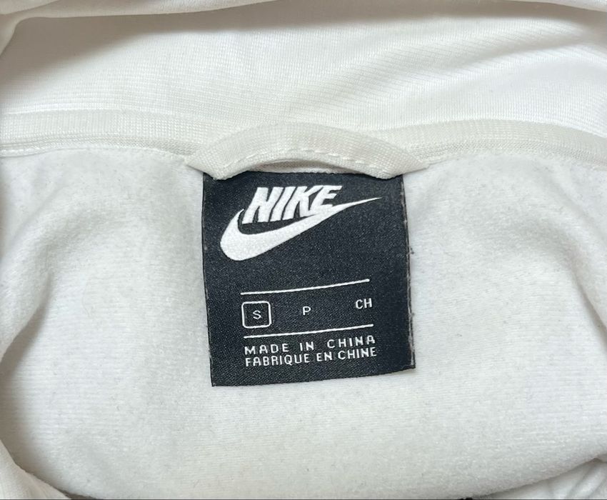 Зіпка Nike (біло-чорна)