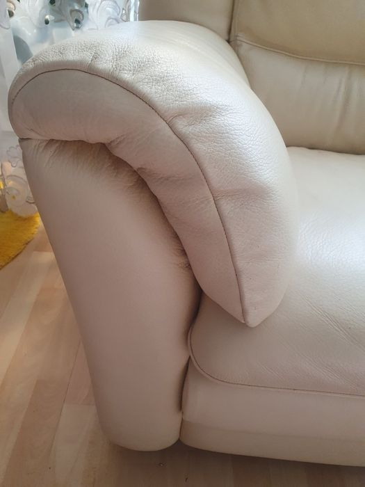 Терміново продається шкіряний диван