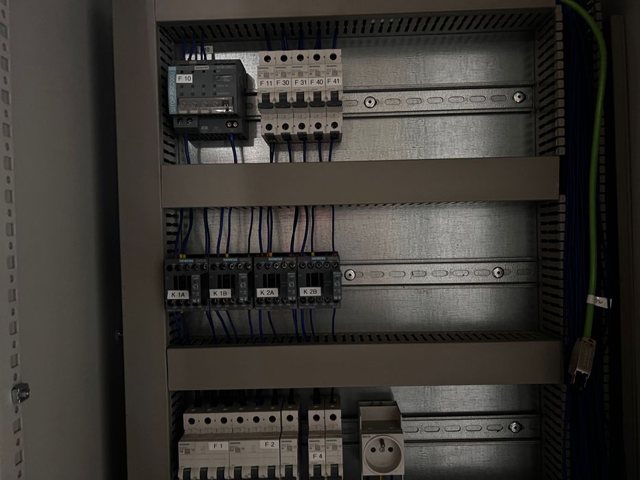 Szafa sterownicza Siemens ET200SP Safety + CPU 1510SP + Profinet – komplet automatyki