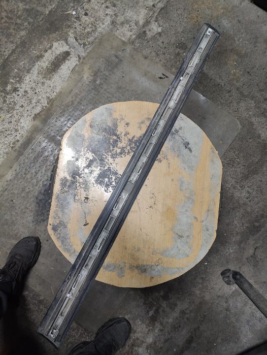 Listwy dolne drzwi Audi A6 C6 avant tył