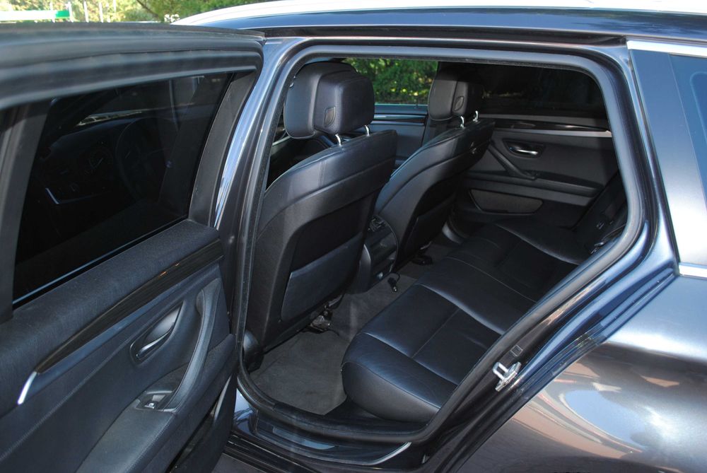 Sprzedam bardzo zadbane BMW 5  2L diesel skóry