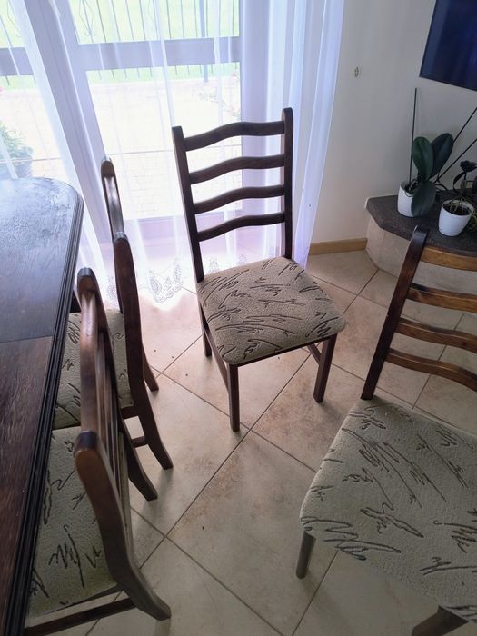 Stół kuchenny i krzesla