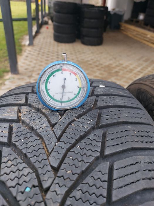 Opony zimowe Nexen 225/55r17