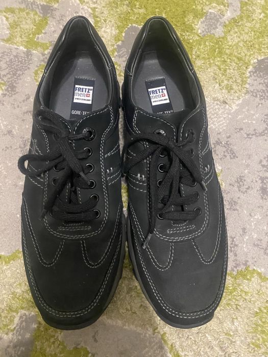 Чоловічі кросівки 42/43