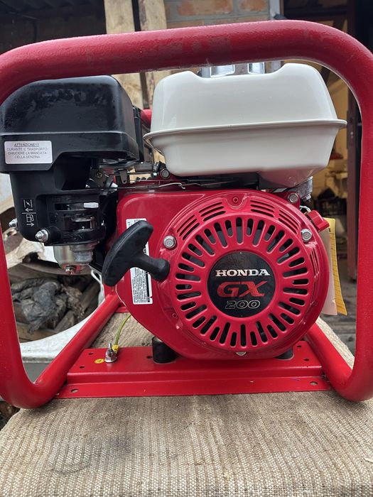 Продам генератор Honda-Italian