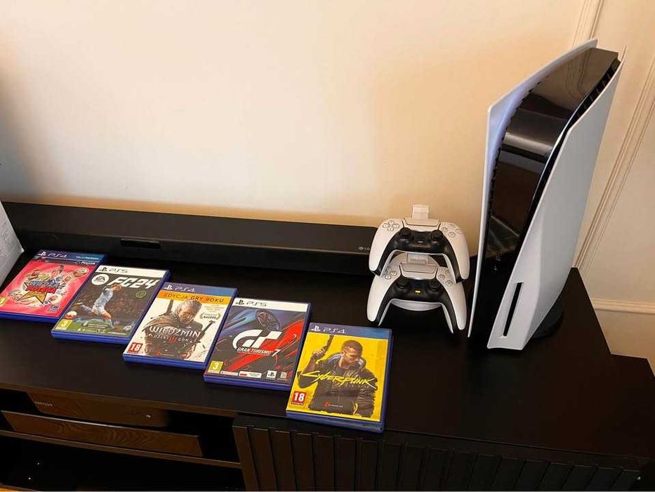 Konsola PS5 1TB + 5 Gier