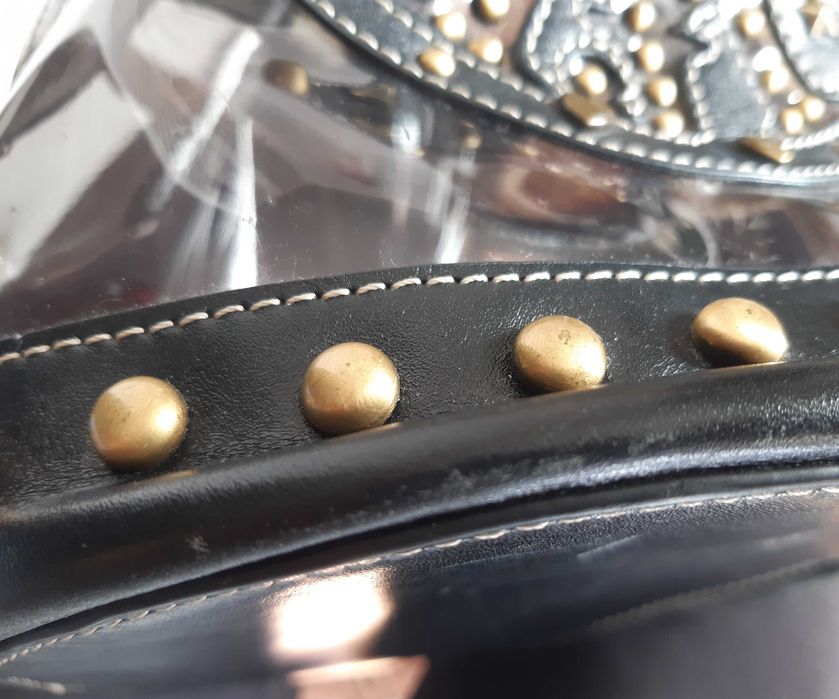 Брендовая кожанная сумка на зятяжке moschino, оригинал