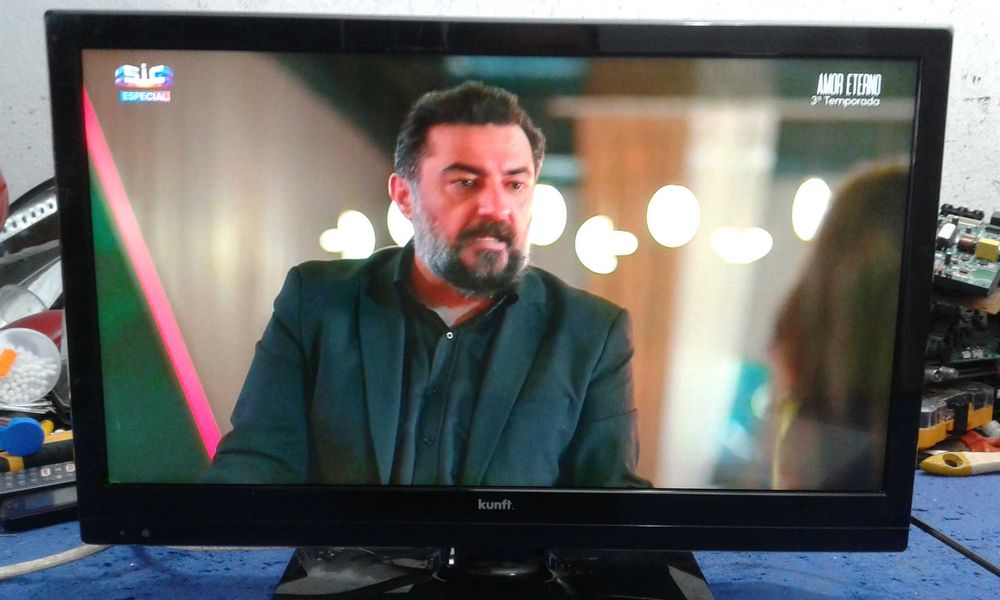 Vendo Led Kunft de 20 polegadas