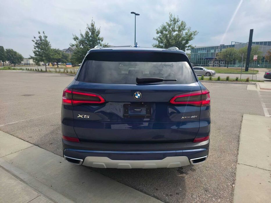 BMW X5 xDrive40i      2019
