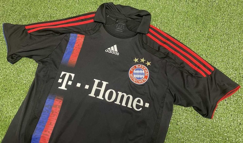 Вінтажна виїзна футболка ФК Баварія Мюнхен 2007/08 Klose #18, розмір M