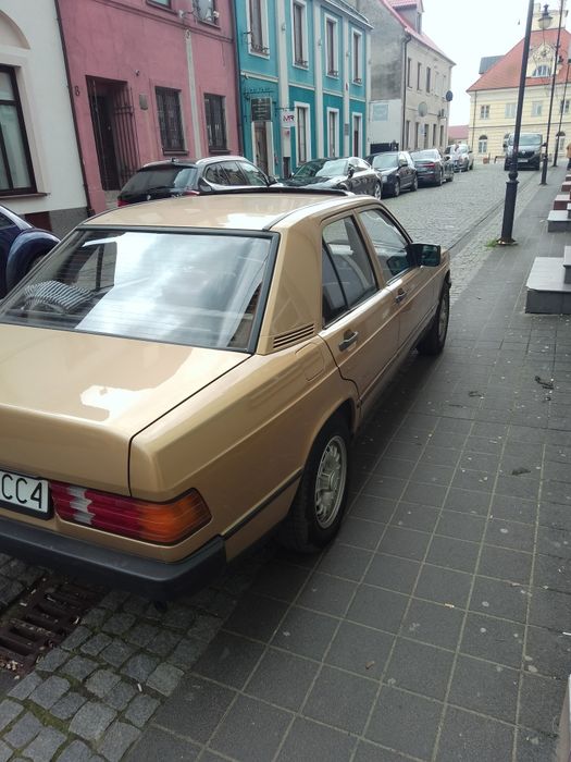 Mercedes 190 rok 1983