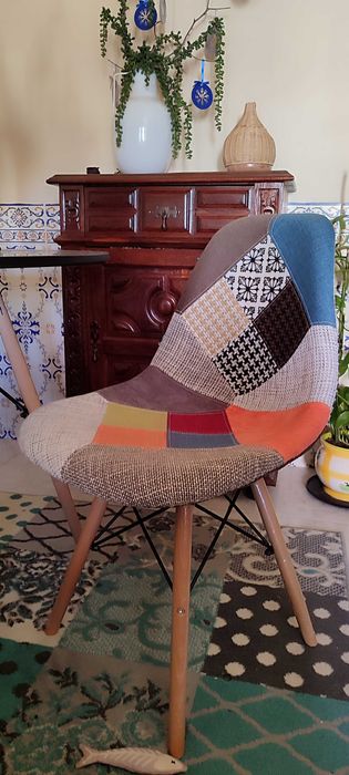 Mesa de refeição redonda com 3 cadeiras patchwork