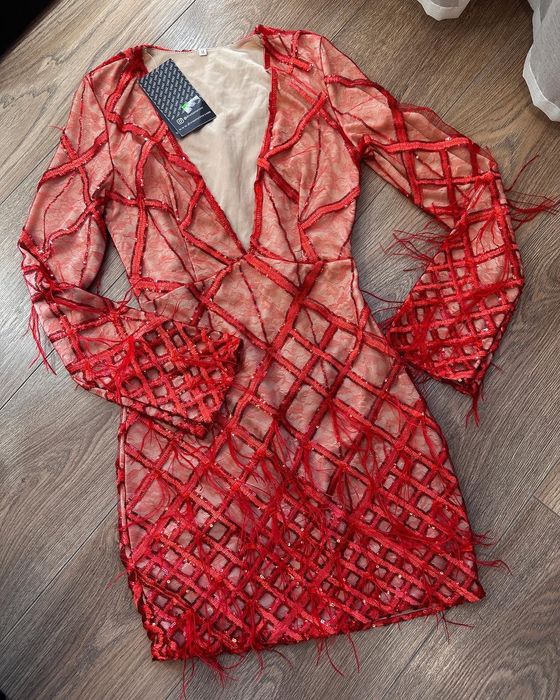 Жіночі нові плаття С-М