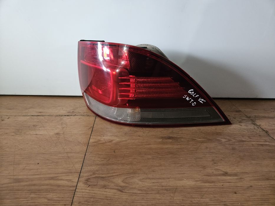 Vw Golf 6 sw farolim direito