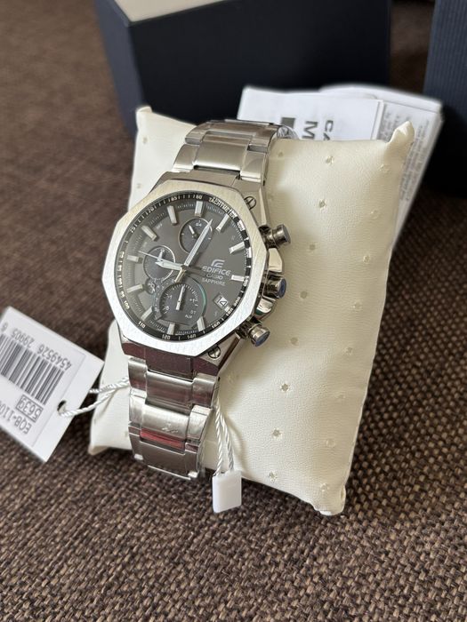Годинник Casio EDIFICE EQB-1100D-1AER