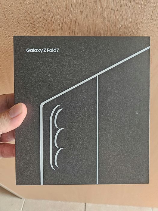 Samsung Galaxy Z Fold 7 | 256GB / 12GB RAM
