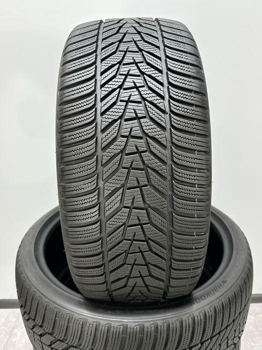 Зимові шини Hankook Winter I*Cept evo3 245/35 R20, 275/30 R20