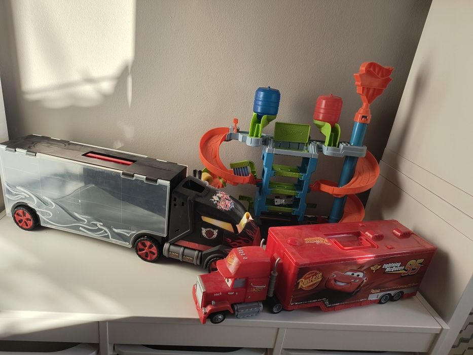 Zestaw samochodów,tylko odbiór osobisty