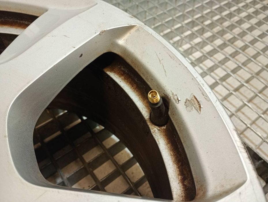 FELGI ALU 16 7.5J  5X112 66 ET AUDI A4 B8 8K0601025F