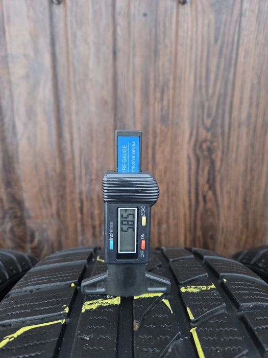 Шини зимові  225/45/r17. Hankook Icebear W300.