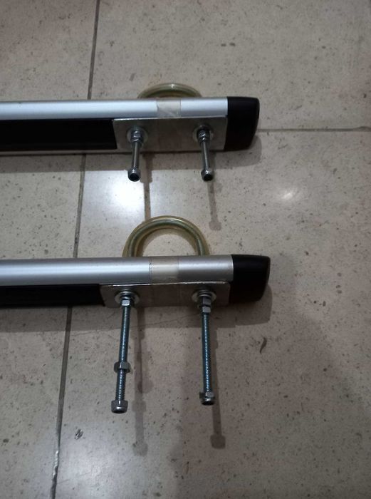 Barras tejadilho auto/Comando elétrico TOYOTA XL/Bola reboque/Tomada