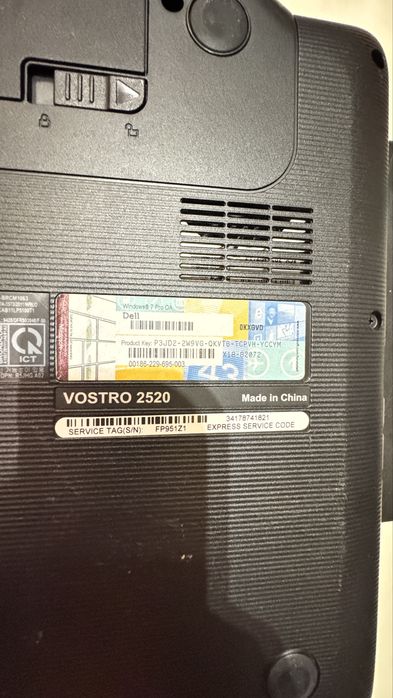 Ноутбук Dell vostro 2520