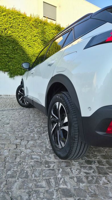 Peugeot 2008 1.2 PureTech GT EAT8
