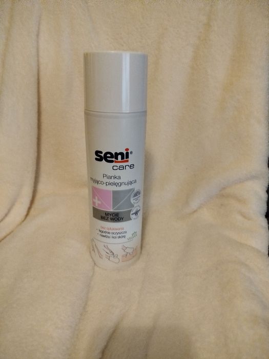 Pianka myjąco pielęgnująca Seni Care 1szt