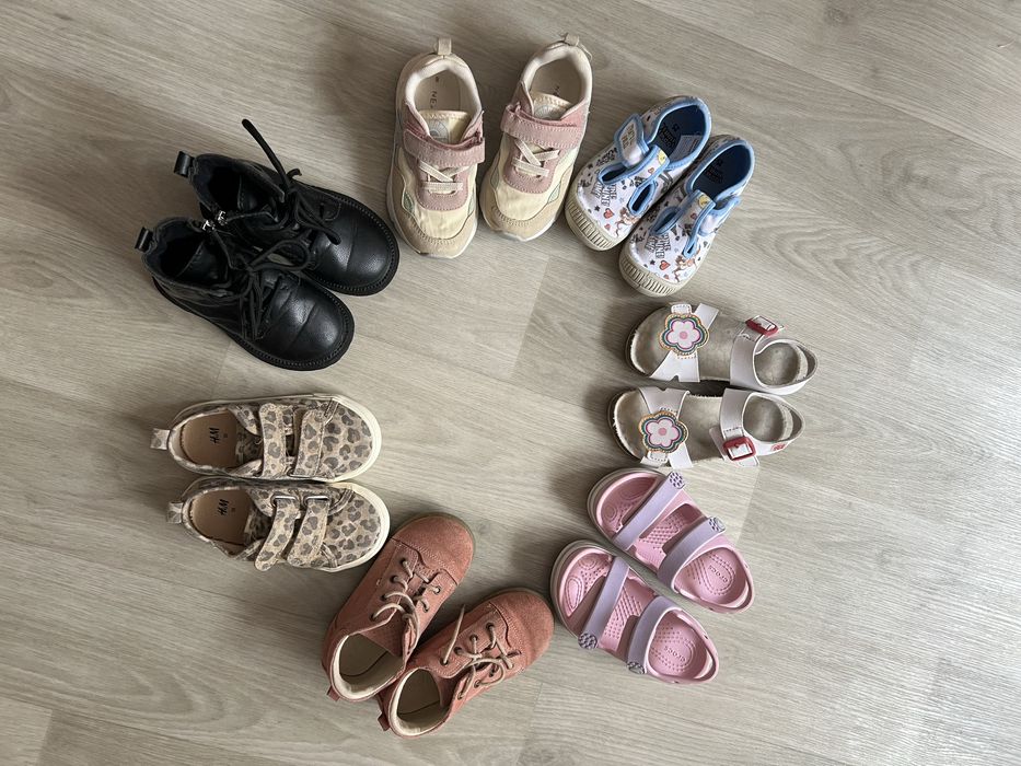 Взутя для дівчинки crocs h&m next