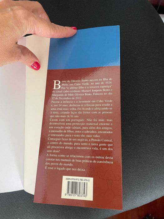 Livro | Dona Berta de Bissau de José Ceitil