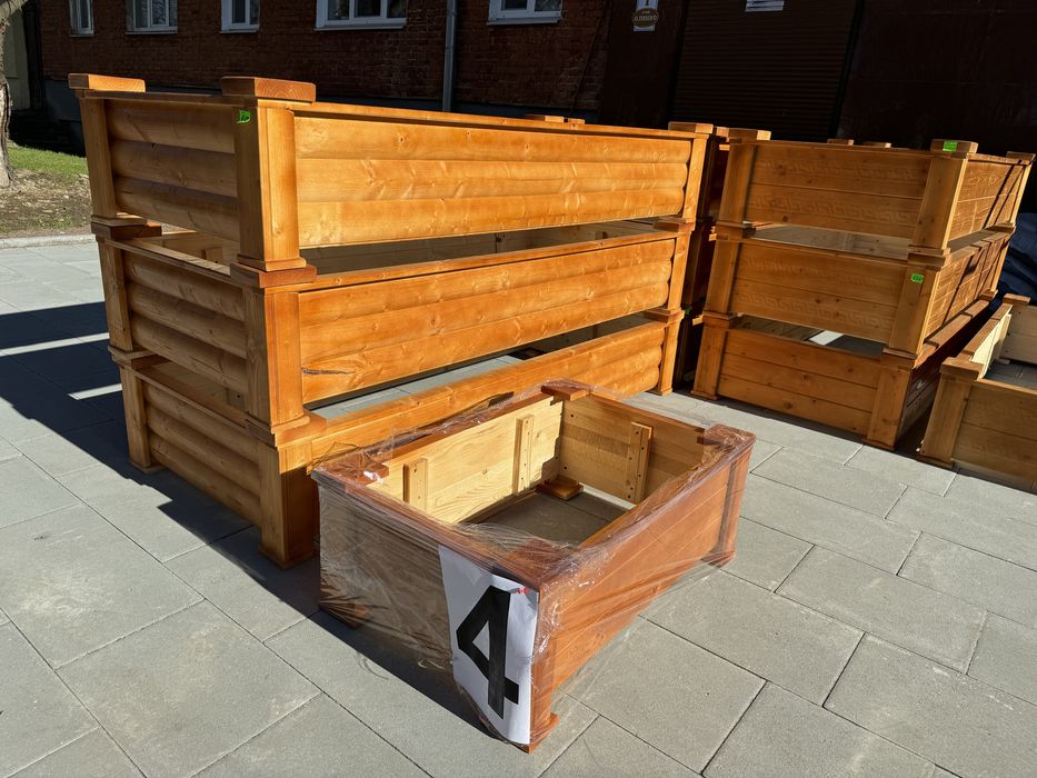 Надгробок надгробие надмогильник деревʼянний Гробівець  обрамівка